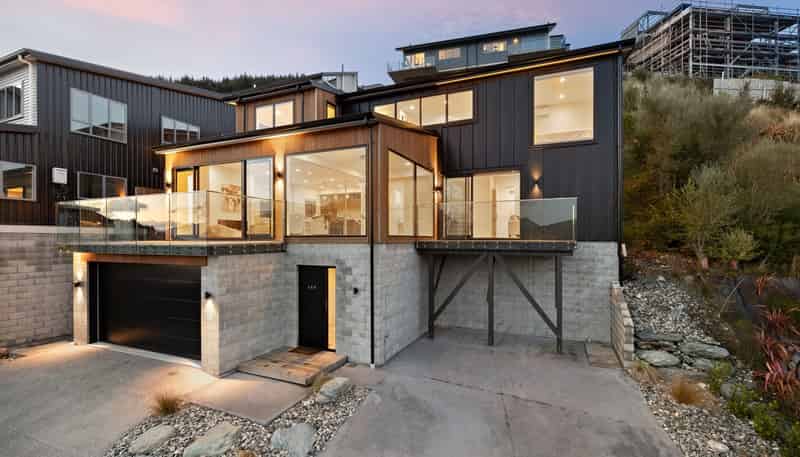 36B Middleton Road, Queenstown