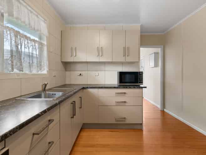 503 Massey Road, Mangere