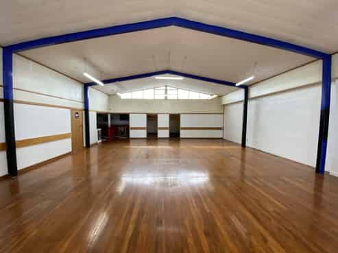 Not your usual commercial box – must go