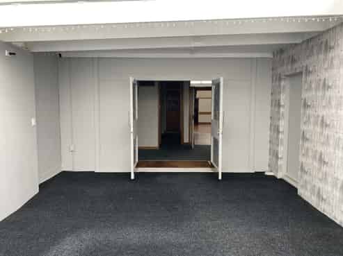 Not your usual commercial box – must go