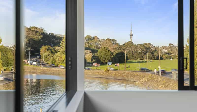 73 West End Road, Westmere