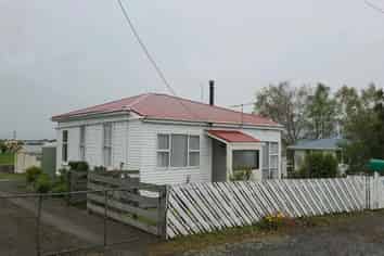 15 May Street, Waiwera South