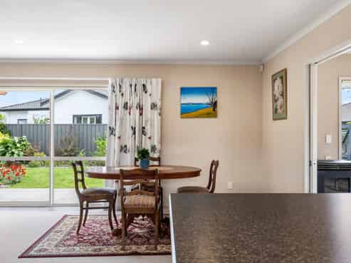 8 Cape Place, Poraiti