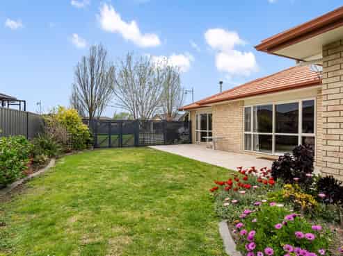 8 Cape Place, Poraiti