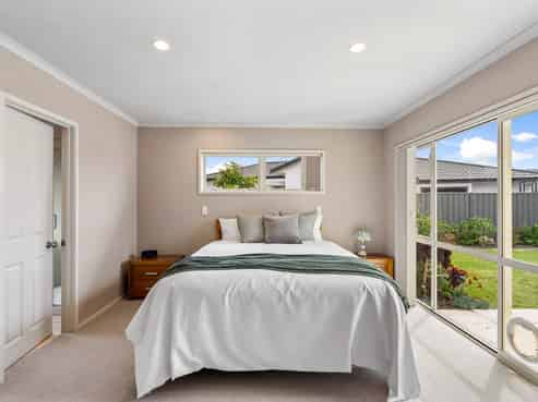 8 Cape Place, Poraiti