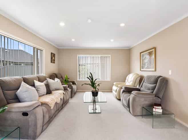 8 Cape Place, Poraiti