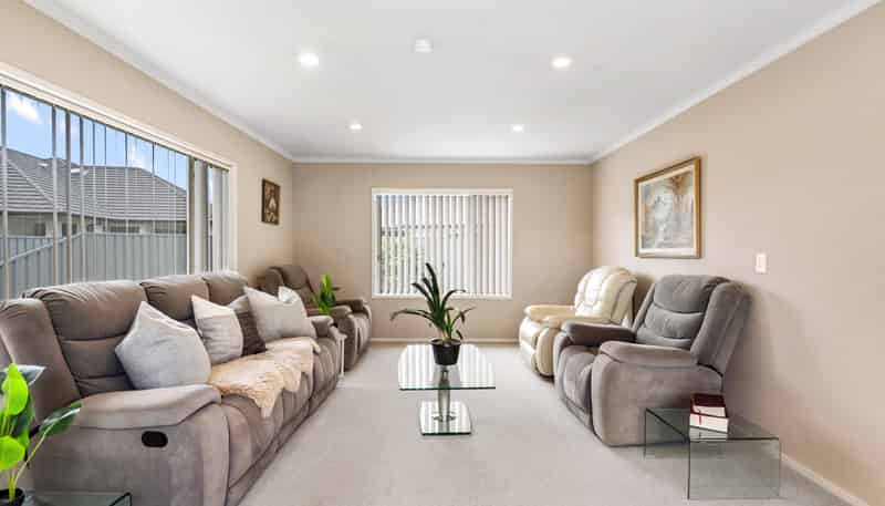 8 Cape Place, Poraiti