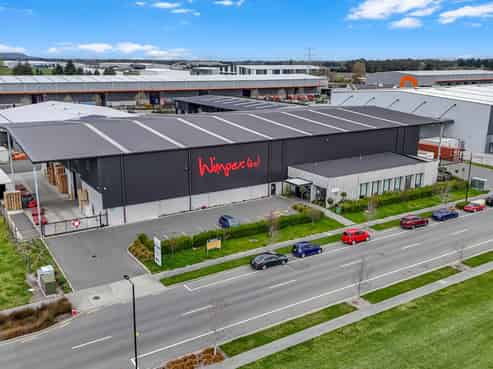 Near-new manufacturing or high-stud warehouse