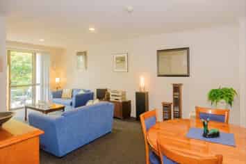 2F/1 Wadier Place, Henderson