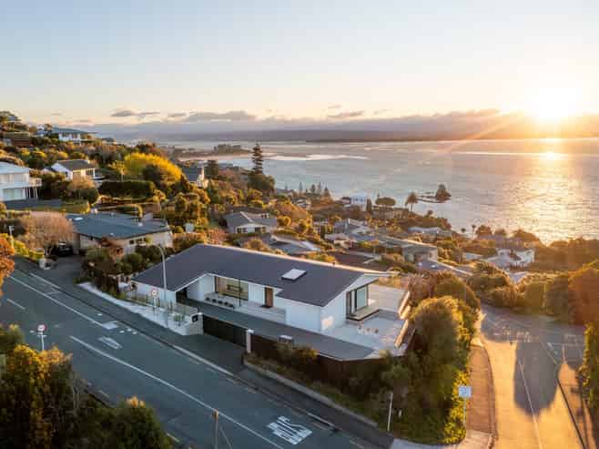 82 Princes Drive, Britannia Heights