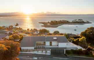 82 Princes Drive, Britannia Heights