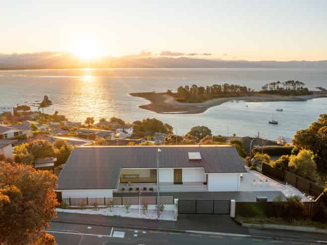 82 Princes Drive, Britannia Heights