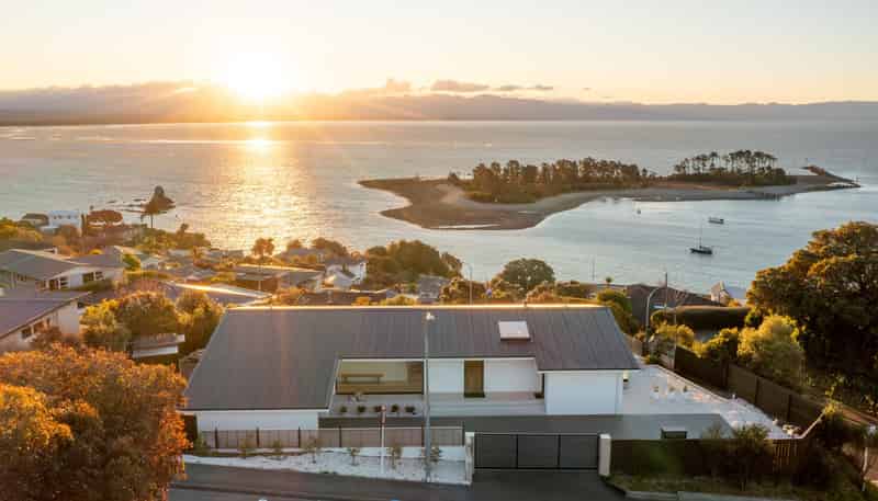 82 Princes Drive, Britannia Heights