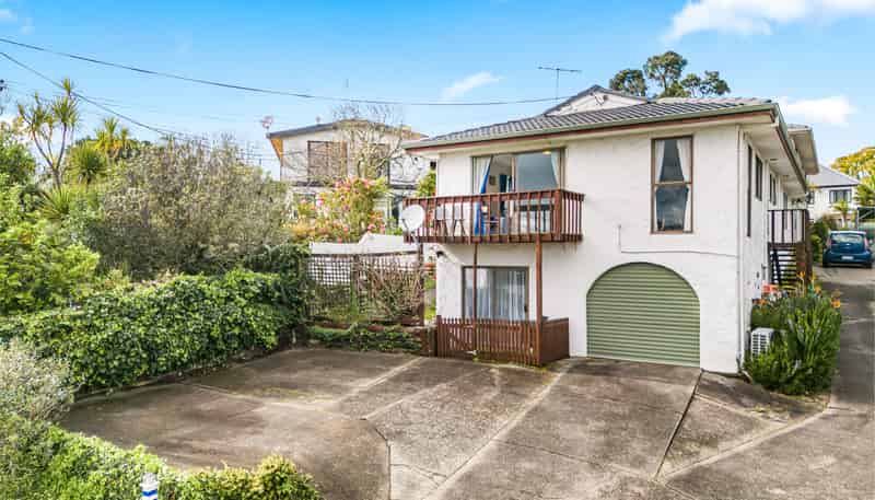 1/12 Glenvar Road, Torbay