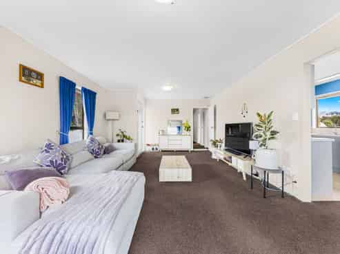 1/12 Glenvar Road, Torbay