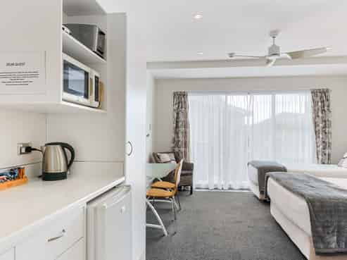 7/27 Marine Parade, Carters Beach