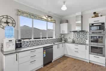127 Winchester Street, Levin