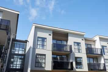 502/69 Hall Avenue, Mangere