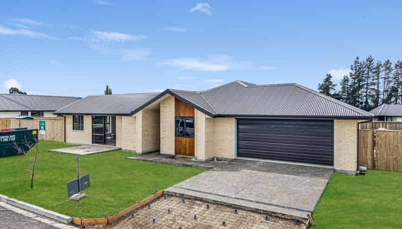 33 Greig Crescent, Amberley
