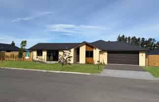 33 Greig Crescent, Amberley