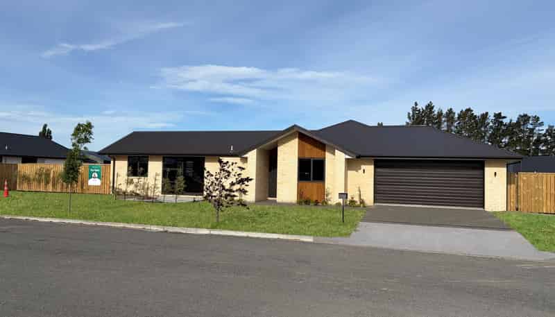 33 Greig Crescent, Amberley