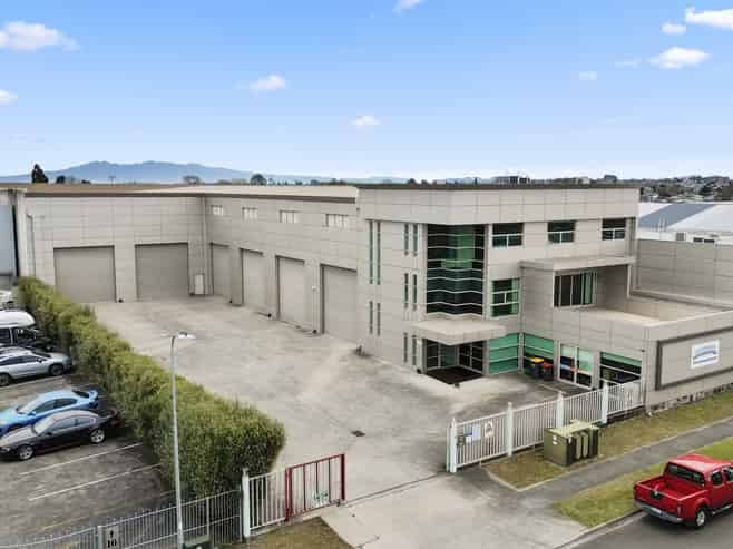 Modern industrial property
