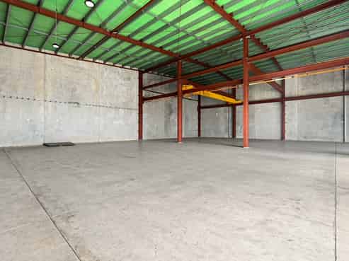 Modern industrial property