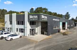 Single tenant industrial