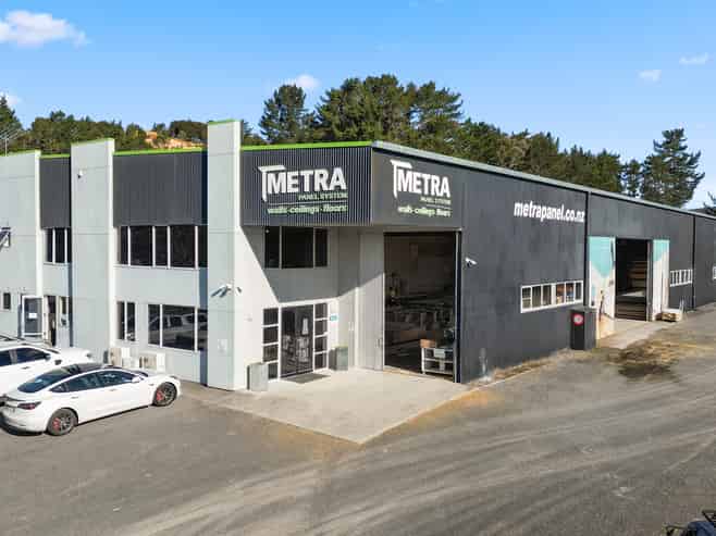 Single tenant industrial