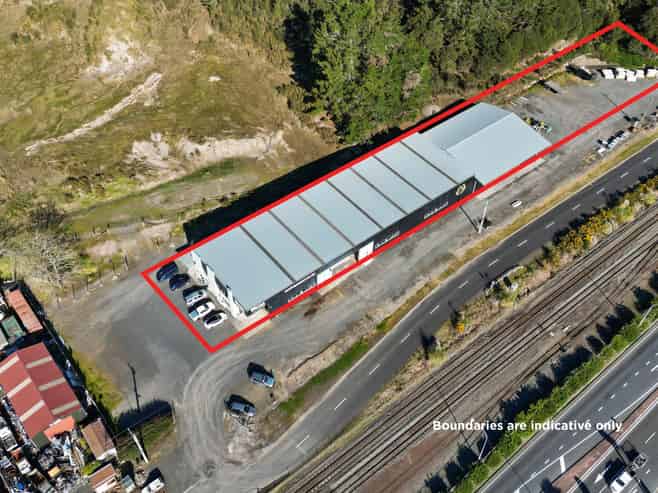 Single tenant industrial