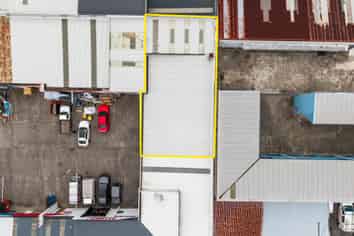 RENT REDUCED - SECURE INDUSTRIAL UNIT