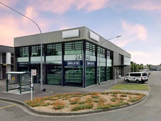 Office space to lease on Broadway Avenue