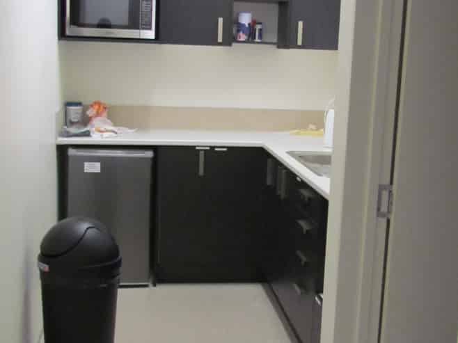 Office space to lease on Broadway Avenue