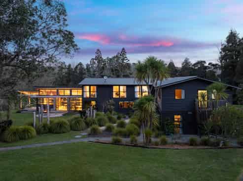 581 West Coast Road, Oratia