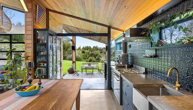 581 West Coast Road, Oratia