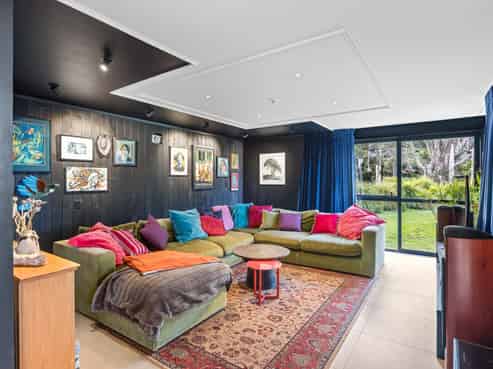 581 West Coast Road, Oratia