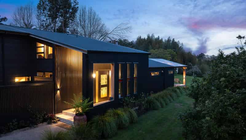 581 West Coast Road, Oratia