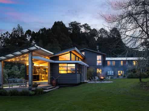 581 West Coast Road, Oratia