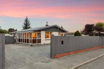 258 Main North Road, Redwood