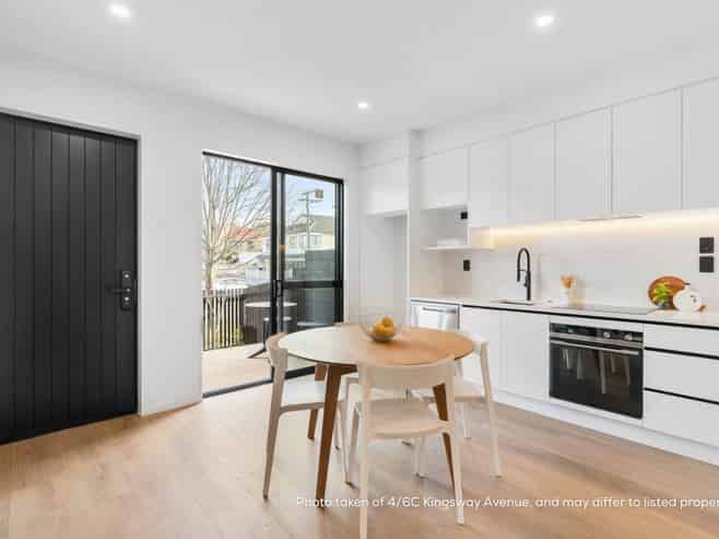 2/6C Kingsway Avenue, Sandringham