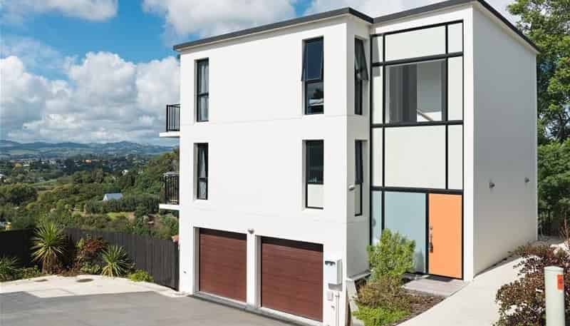 2/13B Lichfield Grove, Bethlehem