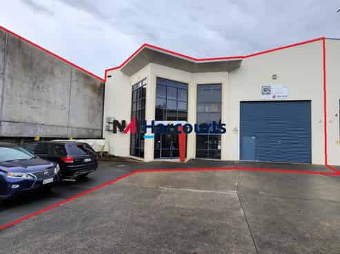 Outstanding Industrial Unit!