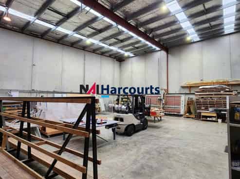 Outstanding Industrial Unit!