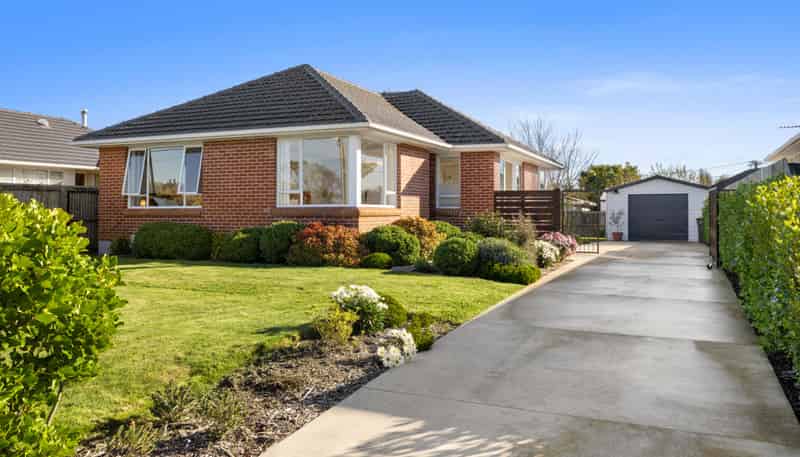 13 Pembroke Street, Avondale