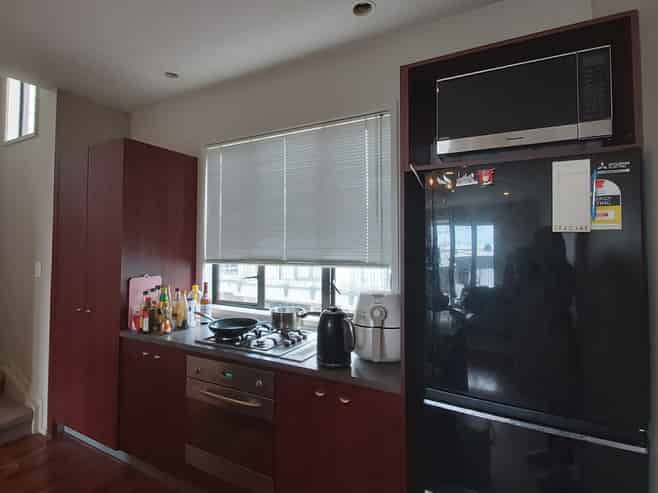 33R New North Road, Eden Terrace