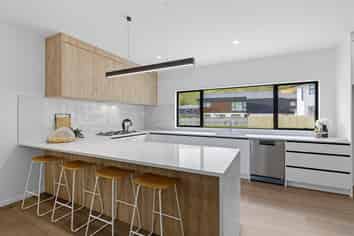  5 Pihipihi Way, Crofton Downs