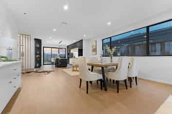 6 Bendridge Street, Flat Bush