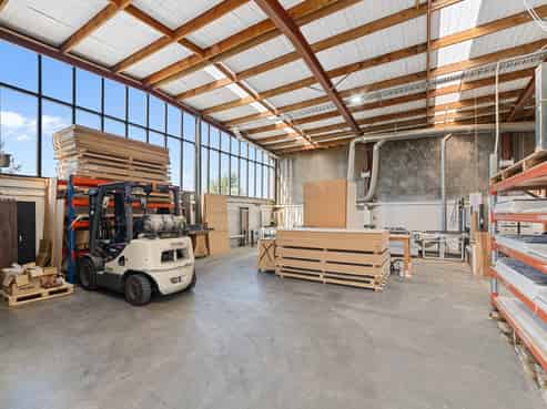 Standout warehouse and showroom with profile