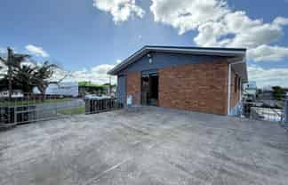 81C Rockfield Road, Penrose