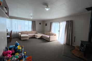 11 Greenwich Street, Richmond Heights